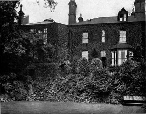 A HOUSE IN MANCHESTER (THE ENGLISH PITTSBURGH) TRANSFORMED BY JAPAN IVY.