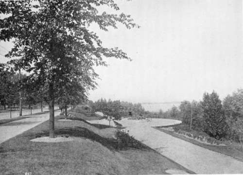 Community Meeting Ground  A Riverside Park.