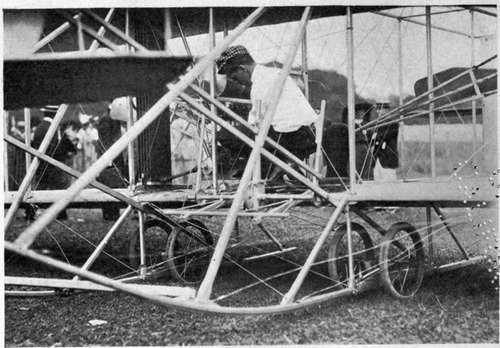 Combined wheels and skids employed on the later Wright machines.